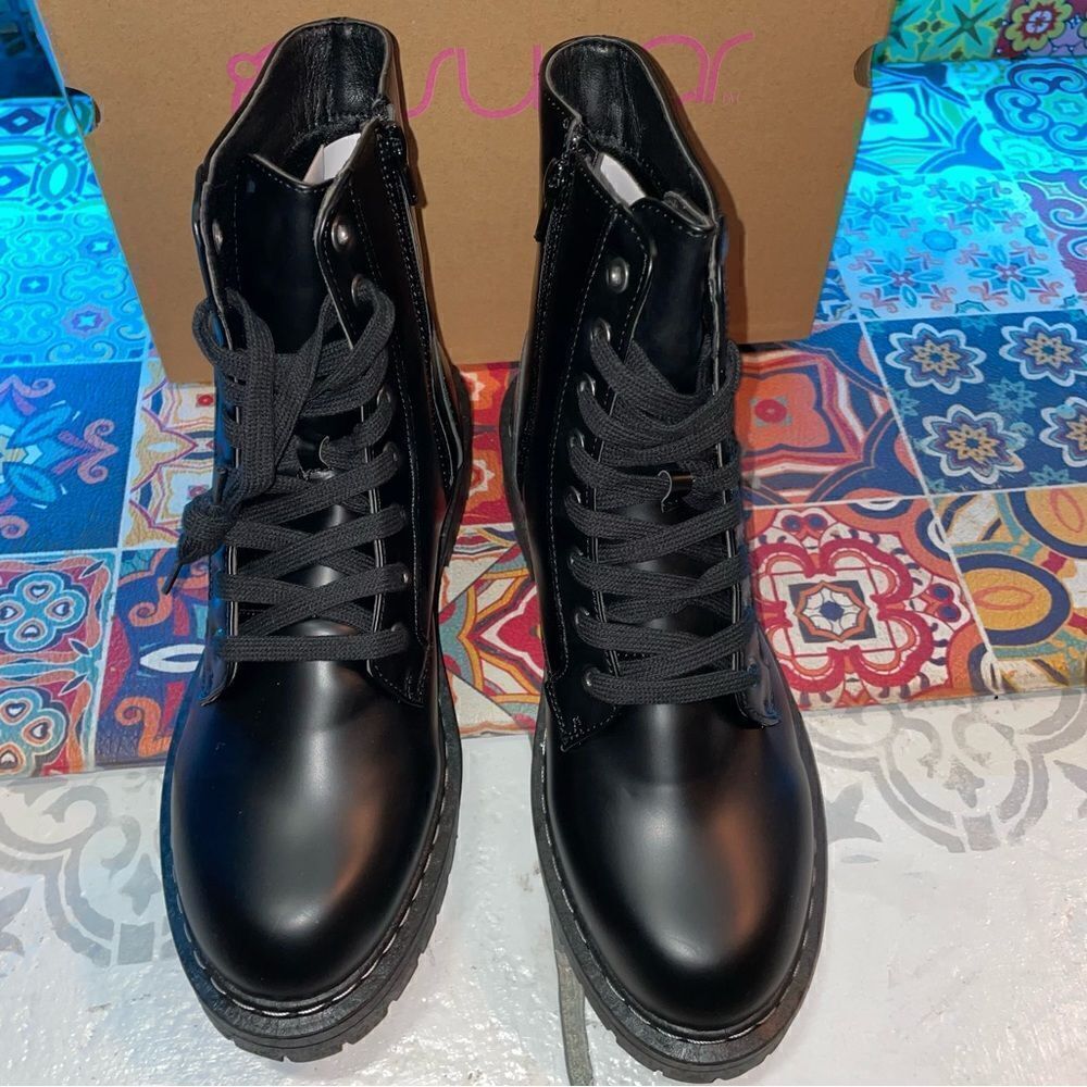 SUGAR Kaedy combat-moto laceup/zip boots black sz 10 NWT